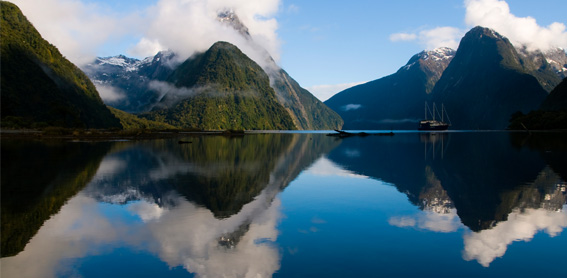 https://www.piedpipertravel.com/img/cruises/PPT_Australia_New-Zealand.jpg